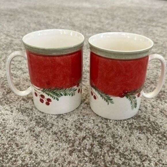 Holiday Gatherings Holiday Wreath by LENOX (2) Mugs - Picture 1 of 6